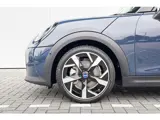 Foto 23 van MINI Cooper 3-deurs 1.5 Cooper C Oxford Edition | 18 Inch Slide Spoke 2-tone