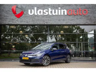 Volkswagen Golf 1.5 TSI Life , Adaptive cruise control, Sfeerverlichting, Navigatie,