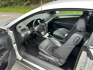 Foto 19 van Opel Astra TwinTop 1.6 Cosmo