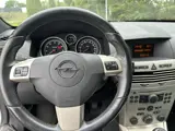 Foto 21 van Opel Astra TwinTop 1.6 Cosmo