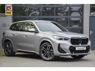 Foto 13 van BMW X1 sDrive20i | M sport | Electr. trekhaak | Leer | ACC