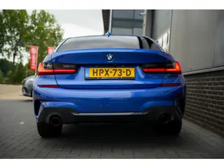 Foto 15 van BMW 3-serie 320i 184 pk High Executive M-Sport / Laser/ Pano-Dak/ ACC/ 360° Camera/ HUD/ H&K/ Keyles