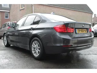 Foto 14 van BMW 3-serie 316i High Executive | Airco | Cruise Control | Elec ramen | Stoelverwarming | Parkeersen