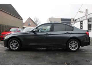 Foto 17 van BMW 3-serie 316i High Executive | Airco | Cruise Control | Elec ramen | Stoelverwarming | Parkeersen