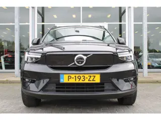 Foto 18 van Volvo XC40 232PK Recharge Ultimate 70 kWh | Schuif/kanteldak | H&K Audio | El. stoelen | Pilot Assis