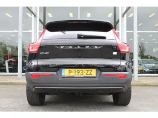 Foto 17 van Volvo XC40 232PK Recharge Ultimate 70 kWh | Schuif/kanteldak | H&K Audio | El. stoelen | Pilot Assis