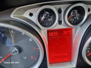 Foto 18 van Ford Focus 1.8 Titanium Flexi Fuel