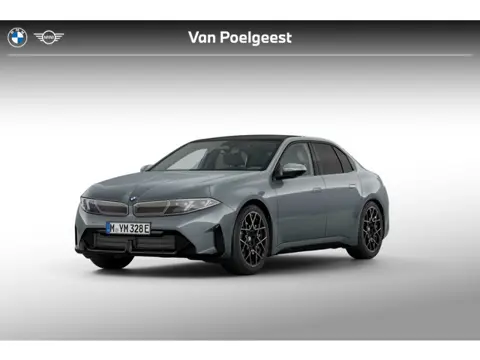 BMW i3 Sedan 50 xDrive First Edition | M Sportpakket | Innovation Pack | Trekhaak | Panoramadak