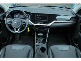 Foto 16 van Kia Niro 1.6 GDi PHEV DynamicPlusLine |trekhaak|schuifdak|stoel/stuurverwarming|Apple/Android|ACC|