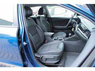 Foto 19 van Kia Niro 1.6 GDi PHEV DynamicPlusLine |trekhaak|schuifdak|stoel/stuurverwarming|Apple/Android|ACC|