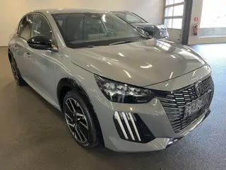 Peugeot 208 1.2 Hybrid 145 e-DCS6 GT ALCANTARAPAKKET - ACHTERUITRIJCAMERA - KEYLESS ENTRY