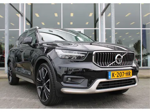 Volvo XC40 T3 164PK Automaat Inscription | Styling Kit | 360 Camera | 21" LM Velgen | Verw. Voorstoe