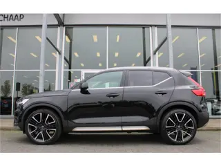 Foto 20 van Volvo XC40 T3 164PK Automaat Inscription | Styling Kit | 360 Camera | 21" LM Velgen | Verw. Voorstoe