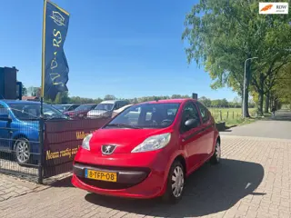 Peugeot 107 1.0-12V XR ,CENTRALE DEURVERGRENDELING,WEINIG KM,NAP,BOORDCOMPUTER,MULTI MEDIA,AUX,USB,S