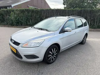 Foto 12 van Ford Focus Wagon 1.6 Trend - KOUDE AIRCO - APK 9/2027