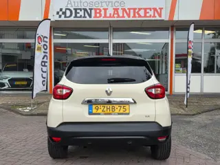 Foto 16 van Renault Captur 0.9 TCe Dynamique BJ.2015 / Navigatie / Camera / Keyless / Climate Control / 1 Eigena
