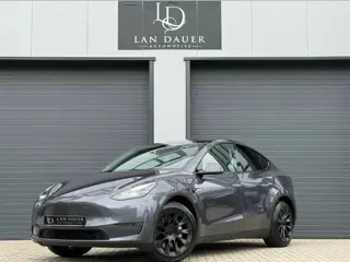 Tesla Model Y Long Range AWD 75 kWh / WINTERPAKKET / FSD