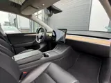 Foto 27 van Tesla Model Y Long Range AWD 75 kWh / WINTERPAKKET / FSD