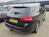Foto 26 van Peugeot 308 SW 1.2 e-THP Première Trekhaak 17'' L.M.V Nw APK