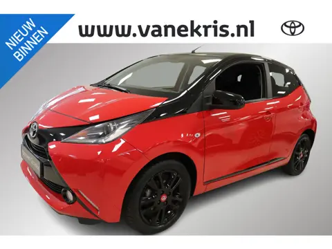 Toyota Aygo 1.0 VVT-i x-cite Navigatie, Bi-Tone lak,