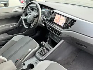 Foto 20 van Volkswagen POLO 1.0 TSI Highline|Stoelverw|Cruise Contr|Sport stoelen|Display