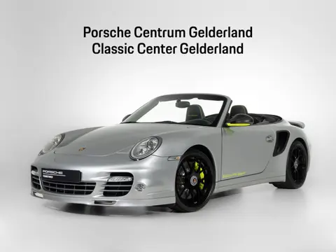Porsche 911 Turbo S Cabriolet 918 Spyder | No. 550