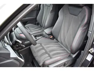 Foto 12 van Audi Q3 45 TFSI e S-Line 245 Pk SOH 94% Rood Stiksel Leder Matrix Navi Keyless Sonos Camera ACC 20 I