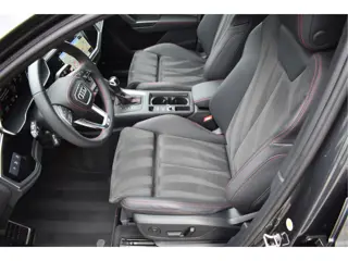Foto 16 van Audi Q3 45 TFSI e S-Line 245 Pk SOH 94% Rood Stiksel Leder Matrix Navi Keyless Sonos Camera ACC 20 I