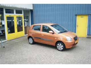 Foto 18 van Kia Picanto 1.0 LXE, Nieuwe APK!!! (bj 2004)