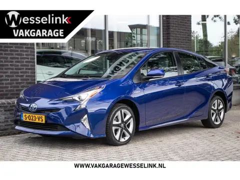 Toyota Prius 1.8 Black Edition | Adapt Cruise | Camera | Dealer onderhouden |