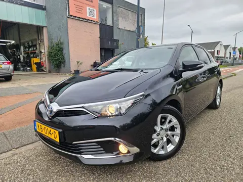 Toyota Auris 1.8 Hybrid Executive GARANTIE