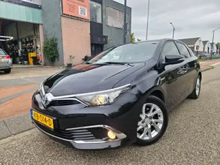 Toyota Auris 1.8 Hybrid Executive GARANTIE