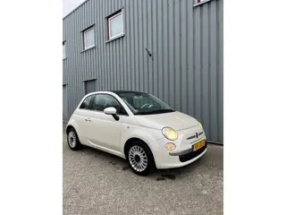 Foto 16 van Fiat 500 1.2 Lounge/pano/automaat/leer