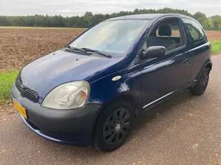 Toyota Yaris 1.0-16V VVT-i Terra