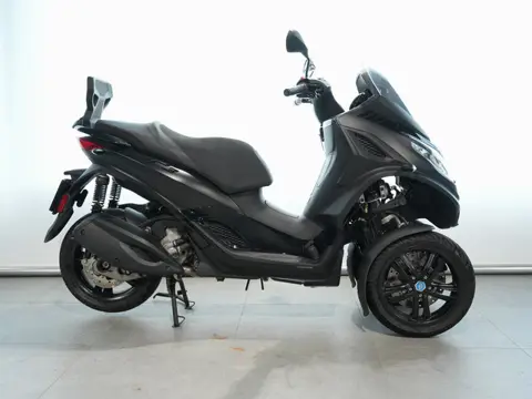 Piaggio MP3 300 HPE SPORT (bj 2023)