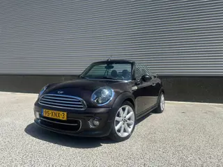 Foto 12 van Mini Cabrio 1.6 cooper cabrio highgate/navi/climaat-control/LM-velgen/alarm/sound-system/windscherm/