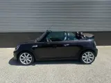 Foto 27 van Mini Cabrio 1.6 cooper cabrio highgate/navi/climaat-control/LM-velgen/alarm/sound-system/windscherm/