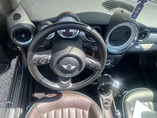 Foto 20 van Mini Cabrio 1.6 cooper cabrio highgate/navi/climaat-control/LM-velgen/alarm/sound-system/windscherm/