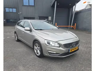 Volvo V60 2.4 D6 Twin Engine R-Design 4wd Trekhaak Navi
