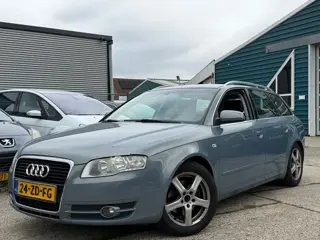 Audi A4 Avant 2.0i 130PK Advance Automaat