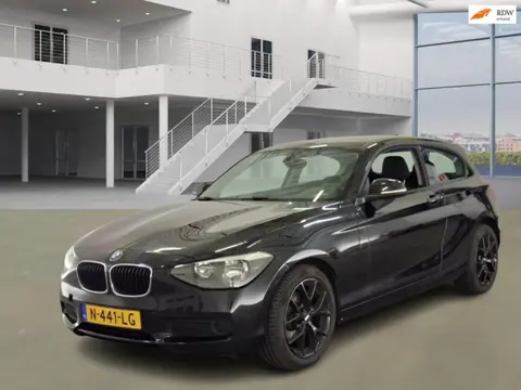 BMW 1-serie 114i EDE Corporate NAVI PSENSOR CRUISE 2 X SLEUTELS