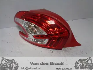 Peugeot 208 2012-2015 Achterlicht links