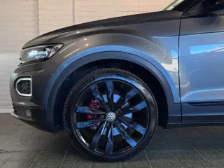 Foto 15 van VOLKSWAGEN T-ROC 1.5 TSI Sport Business R Black Style BEATS Camera Trekhaak 19''