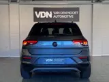 Foto 23 van VOLKSWAGEN T-ROC 1.5 TSI Sport Business R Black Style BEATS Camera Trekhaak 19''