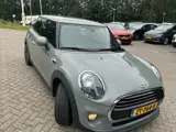 Foto 29 van MINI COOPER 1.5 COOPER