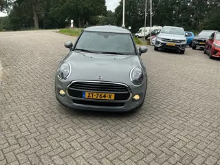 Foto 18 van MINI COOPER 1.5 COOPER