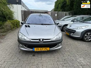 Peugeot 206 1.4 Gentry