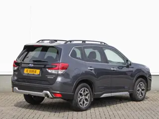 Foto 15 van Subaru Forester 2.0i e-BOXER Luxury | Navi | Adap. Cruise | Clima | Camera | Trekhaak