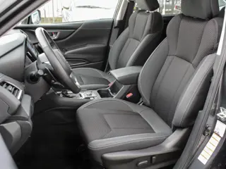 Foto 17 van Subaru Forester 2.0i e-BOXER Luxury | Navi | Adap. Cruise | Clima | Camera | Trekhaak