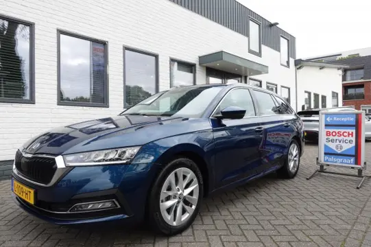 SKODA OCTAVIA 1.0 TSI BNS EDITION Automaat Trekhaak 